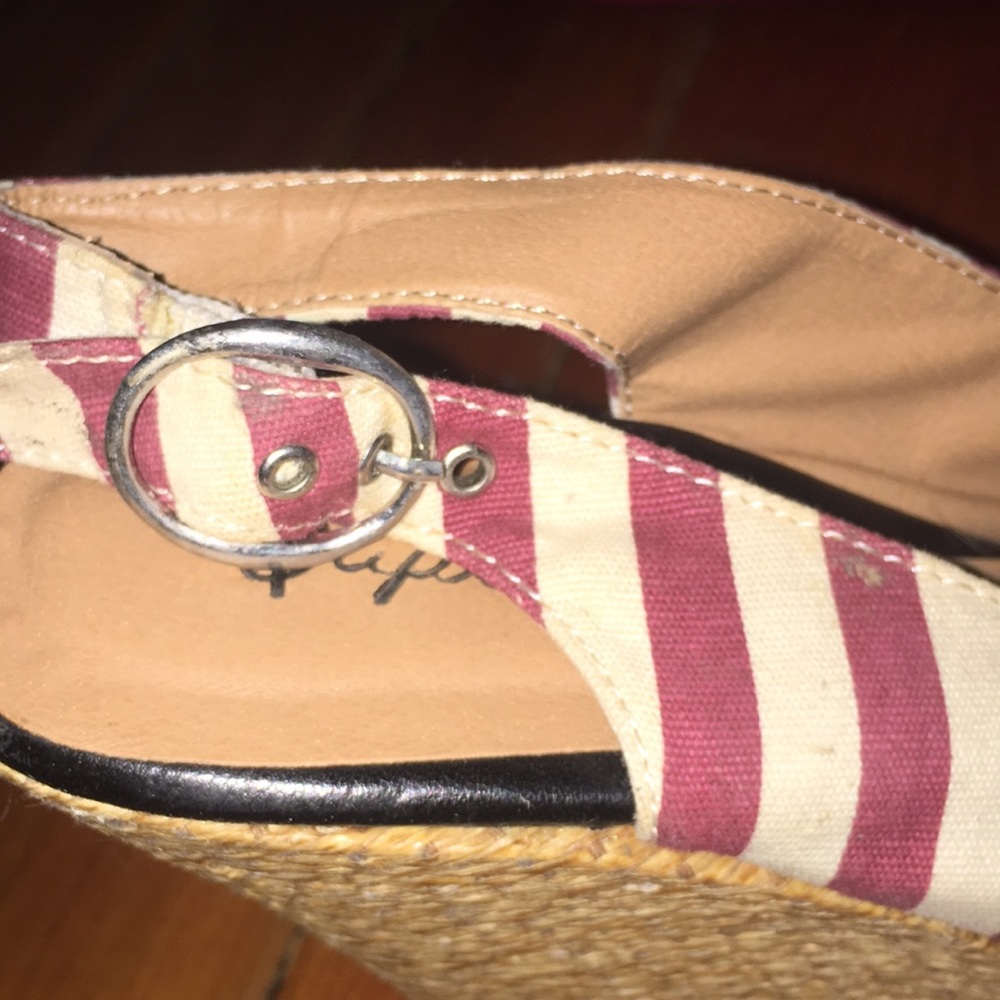 Striped wedges - Picture 4 of 4